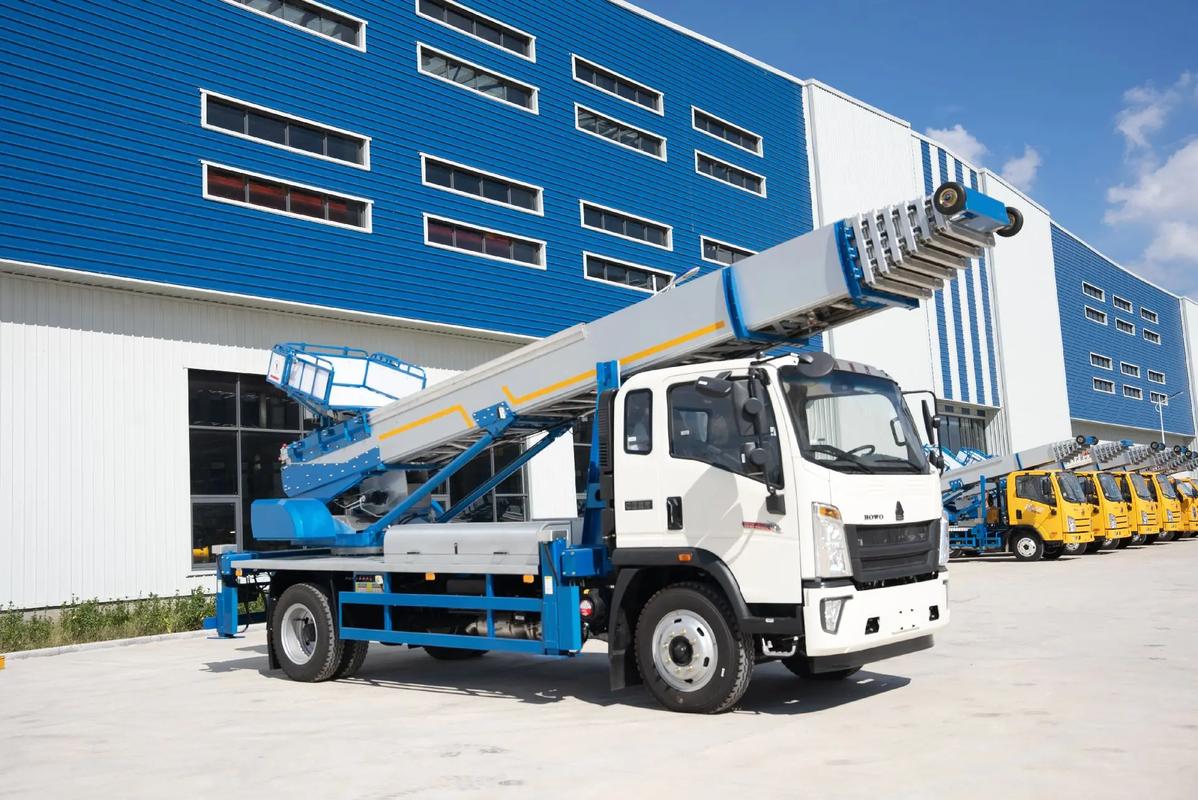 赣州章贡出租云梯车高空作业车 建筑垃圾搬运